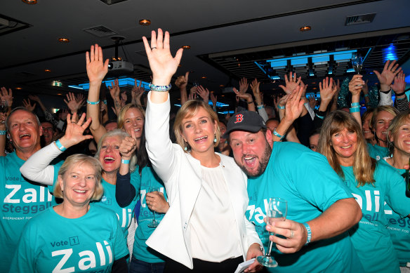 A sea of teal surrounds independent candidate for Warringah Zali Steggall after her election win in 2019. 