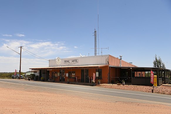 The Royal Hotel at Mount Hope.