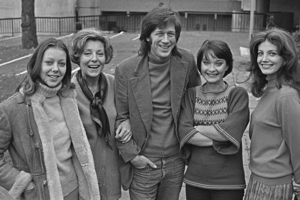 American theatre director Michael Rudman (centre), with Gayle Hunnicutt on the far right in 1973.