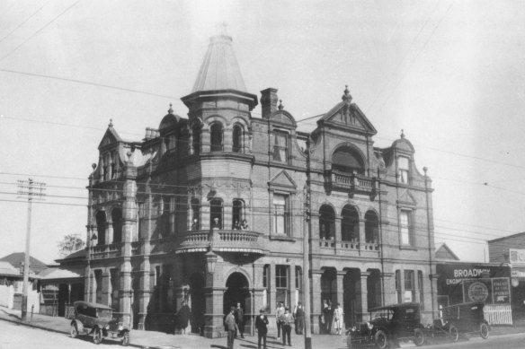 The Broadway Hotel, circa 1929.