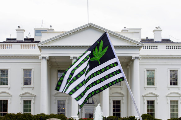 The US campaign to decriminalise marijuana use nationally has received a major boost.