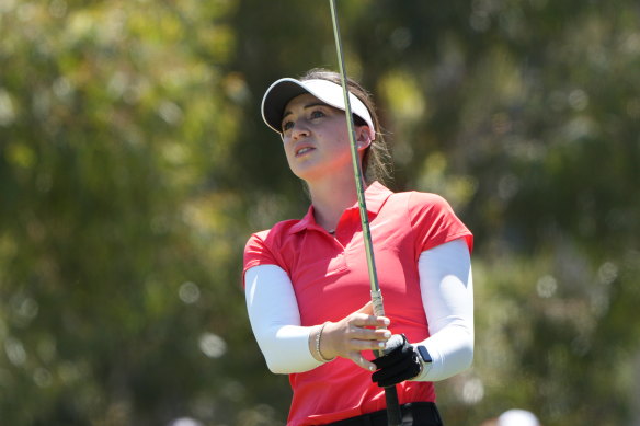 Former teenage tennis prodigy Gabriela Ruffels will return to play the Australian Open after earning an LPGA Tour card.