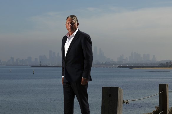 Former Victoria Police officer Peter De Santo says his warnings about infiltration of the CFMEU were ignored.