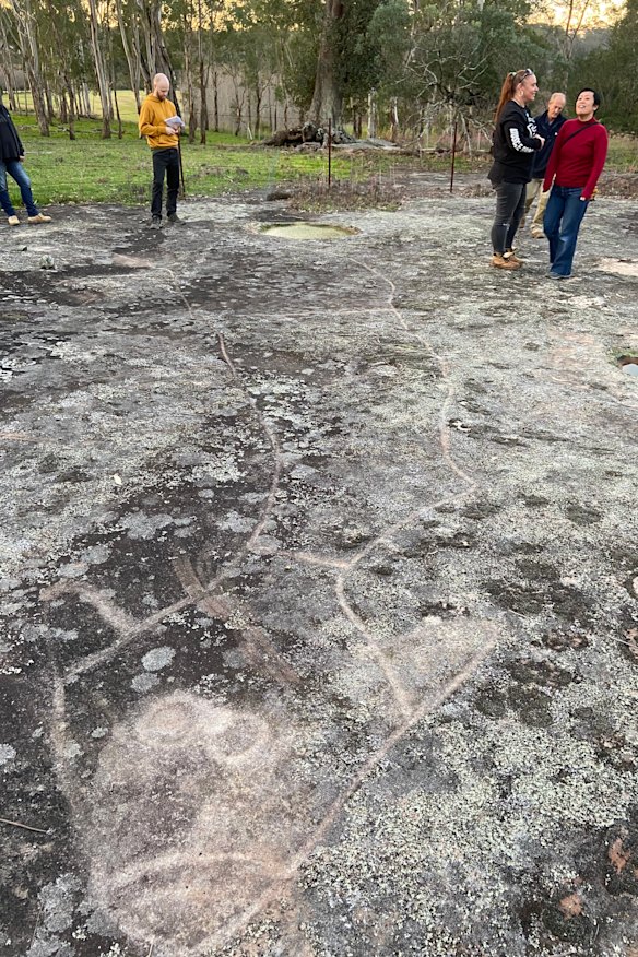 The rock engraving of Gurangatty (the great eel serpent).