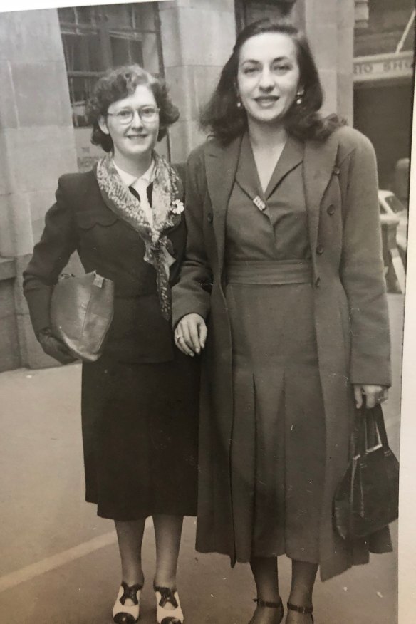 Leser’s mother (left) with pianist Pnina Salzman in 1945.