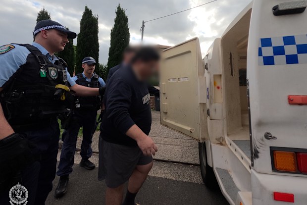 Elic Tang, Sydney lawyer of Penthouse Syndicate, arrested and charged ...
