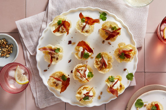 Parmesan baskets with crispy prosciutto and goat’s cheese.