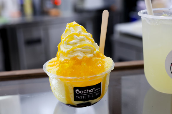 Mango milky snow.