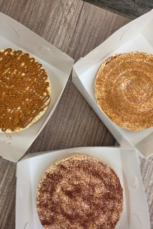 Share-friendly XXL scrolls at Simply Mike’s.