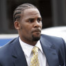 R.Kelly arriving at court in Chicago.