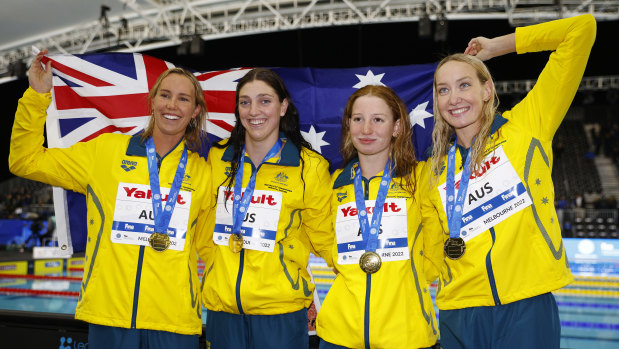 Australia celebrate their gold medal in the women’s 4x100 freestyle relay at the World Shortcourse Championships.