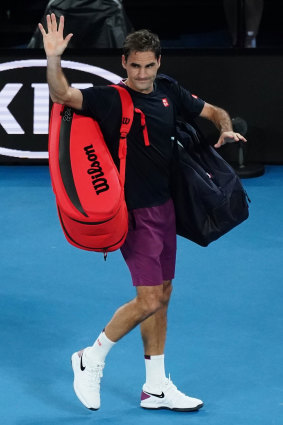 Roger Federer acknowledges the crowd after his semi-final loss to Novak Djokovic.