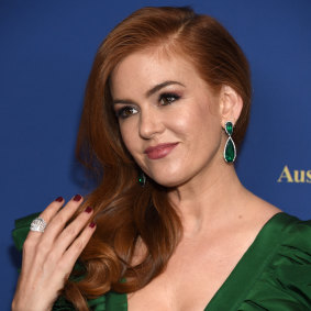 Friend Isla Fisher presented Watts with the award.