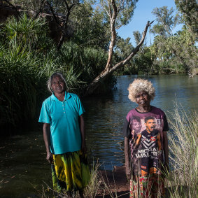 Elders Naomi Wilfred and May August on Alawa country in the NT.