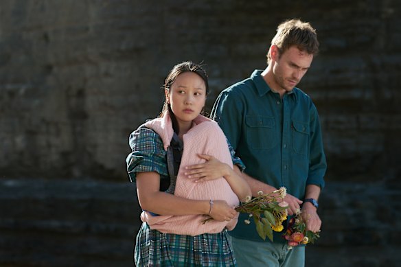 Yerin Ha as Mia and Charlie Vickers as Kieran in The Survivors.