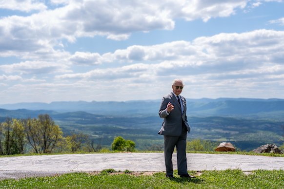 Re Carlo ha visitato lo spettacolare Parco Nazionale di Shenandoah in Virginia l'ultimo giorno della sua visita di stato.