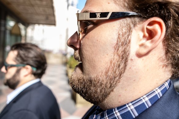 Gulson ensinou inglês e teatro em Knox.