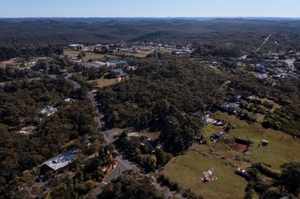 The NSW government has unveiled draft plans to build 980 dwellings in Ingleside on the northern beaches.