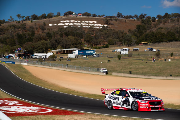 Jamie Whincup was fastest in the first practice run on Friday at Bathurst.
