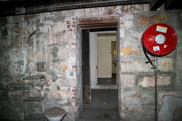 Underneath the building, the sandstone walls keep the noise and dust of the city at bay.