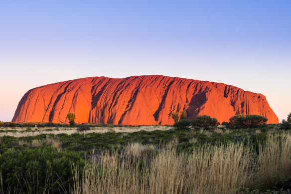 Uluru would sit in the sparesly populated state of Nuytsland under an 1838 vision of Australia.