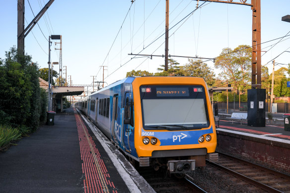 A train arrives at Mont Albert train station in 2022.