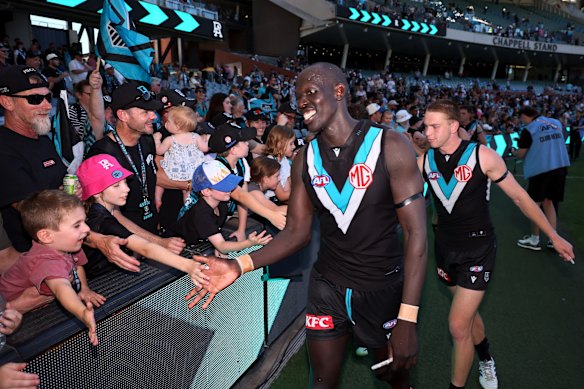 Aliir Aliir is one of the best intercept defenders in the game