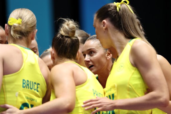 Liz Watson of Team Australia leads the team group huddle.