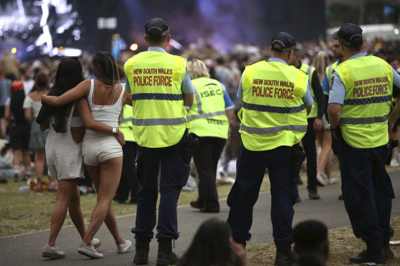 Greens MP Cate Faehrmann says the cost of hiring police for NSW festivals is 12 times that of Victoria.