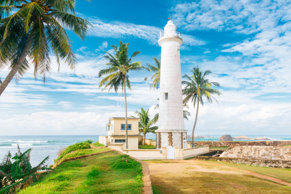 This fortified enclave of Sri Lanka may remind you of Cadiz or Saint-Malo. 