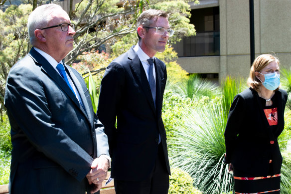 NSW Chief Health Officer Dr Kerry Chant wears a mask at the press conference where the state’s mask mandate was dropped. 