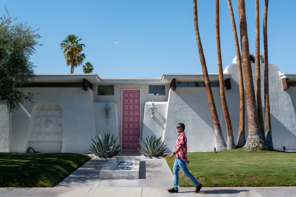 Mid-century architecture in the Palm Springs style known as desert modernism.