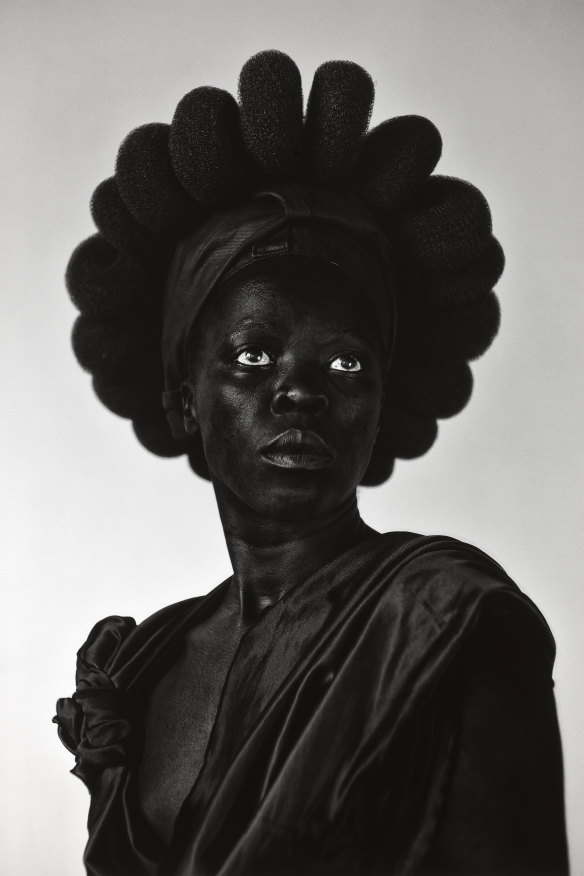 Zanele Muholi, Ntozakhe II (Parktown), 2016. 