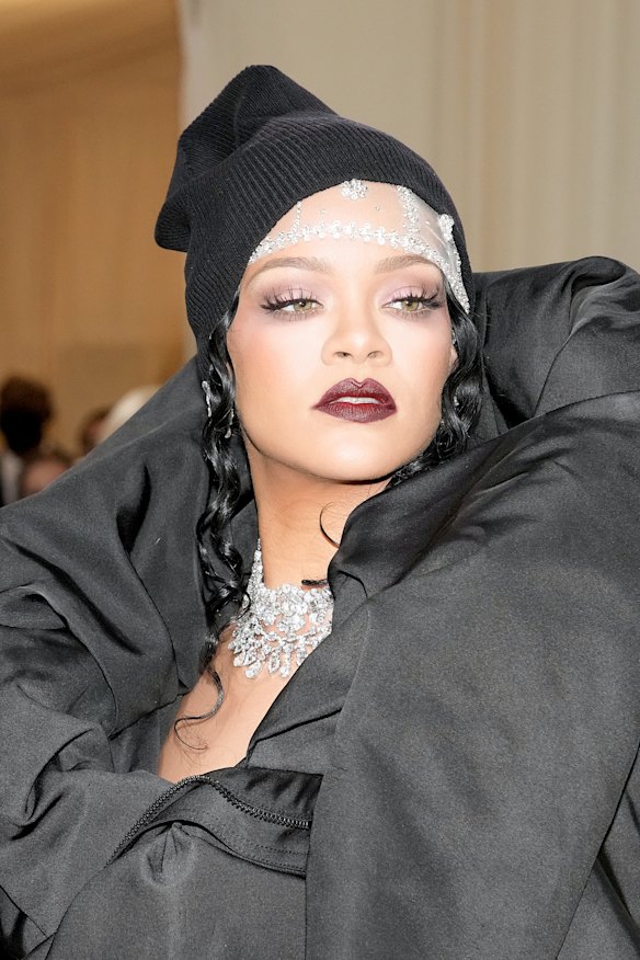 Gilmore likes Rihanna’s independent attitude as much as 
her “out-there” fashion sense. 