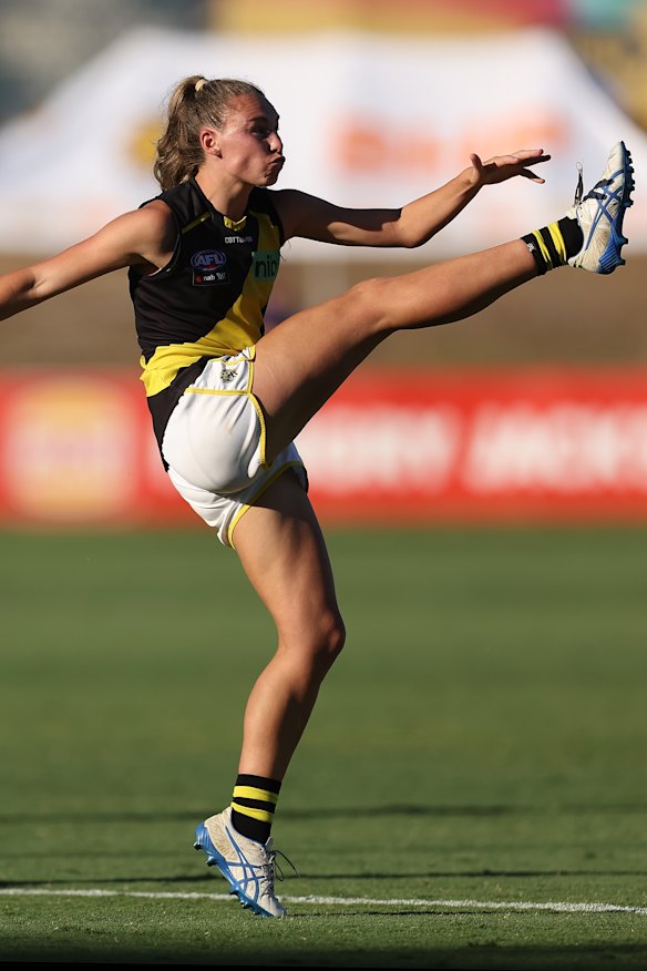 Bethany Lynch in action against the Eagles this season.