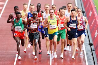 Australiaâs Oliver Hoare leads the pack.