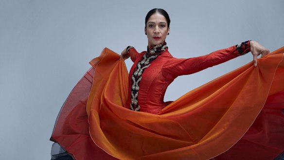 Robyn Hendricks as Anna Karenina. 