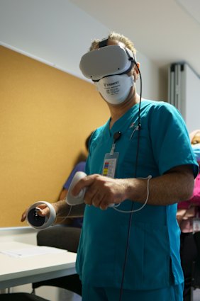 Vantari VR usa headsets de realidade virtual para treinar médicos, enfermeiros e estudantes.
