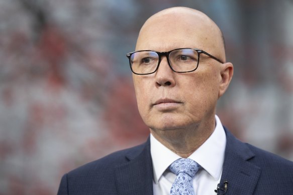 Peter Dutton has reportedly proposed a referendum which, if carried, would give ministers the constitutional power to deport criminal dual nationals.