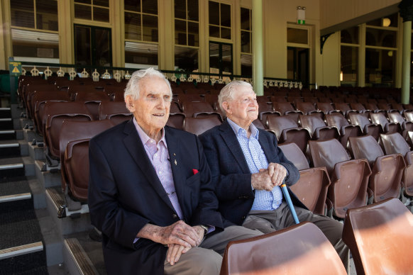 Former Australian Test cricketers Alan Davidson (left) and Neil Harvey at the SCG on Wednesday.