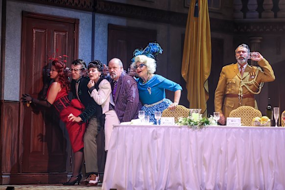 일반적인 용의자들은 Cluedo에서 그것을 방해합니다.