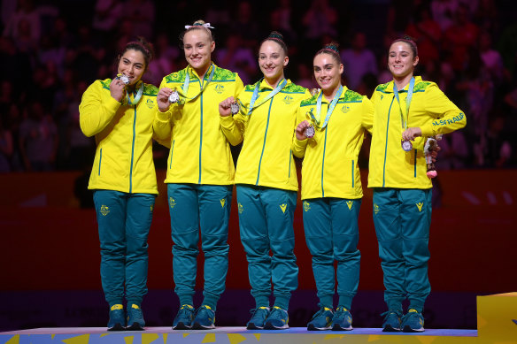 Women’s Team silver medalists Romi Brown, Breanna Scott, Georgia Godwin, Emily Whitehead and Kate McDonald.