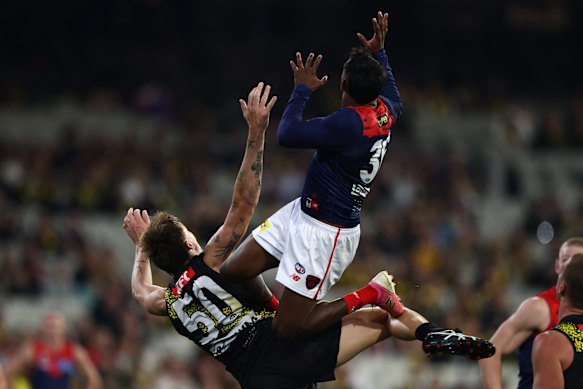 Kysaiah Pickett soars for the Sherrin.