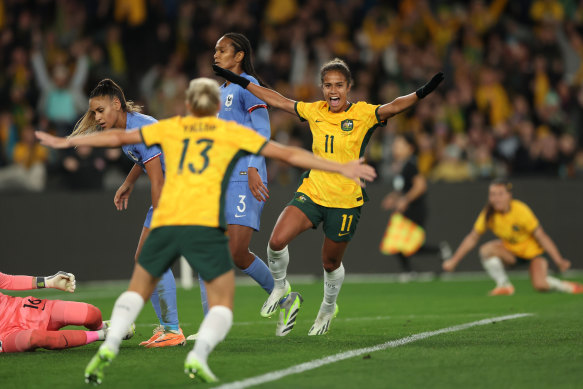 Mary Fowler celebrates her goal against France.