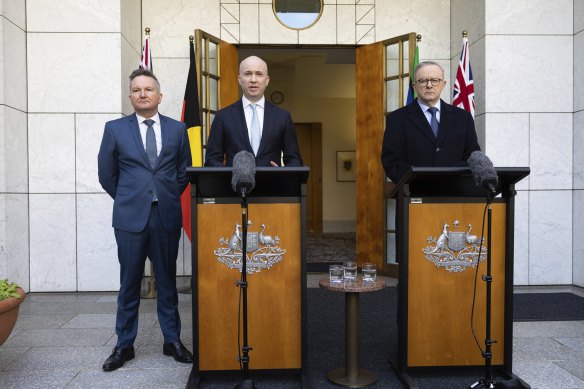 Kean with Minister for Climate Change and Energy Chris Bowen (left) and Prime Minister Anthony Albanese at the announcement of his new role.