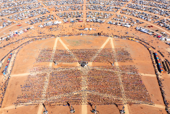 Nutbush and campers … the Mundi Mundi Bash crowd.