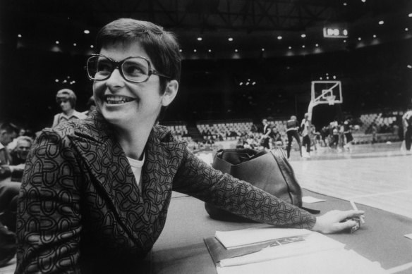 Jane Gross covering a Nets-Spurs game for Newsday in 1975.