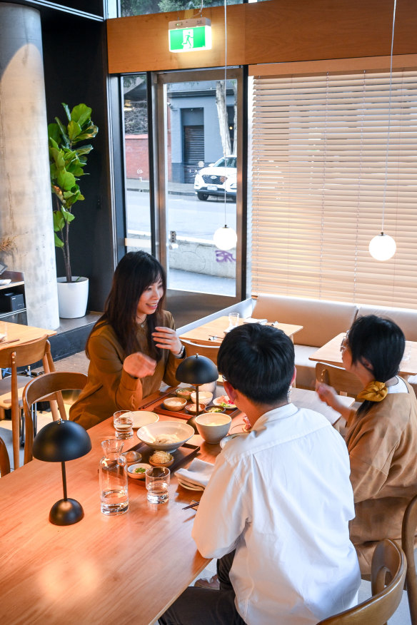 Cosy dining.