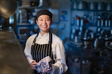 Are you more likely to become a tradie if you go to a public school? Check your school’s VCE and VET enrolments