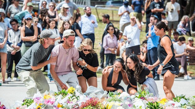 Mourners pay their respects to the victims of the Bondi terror attack.